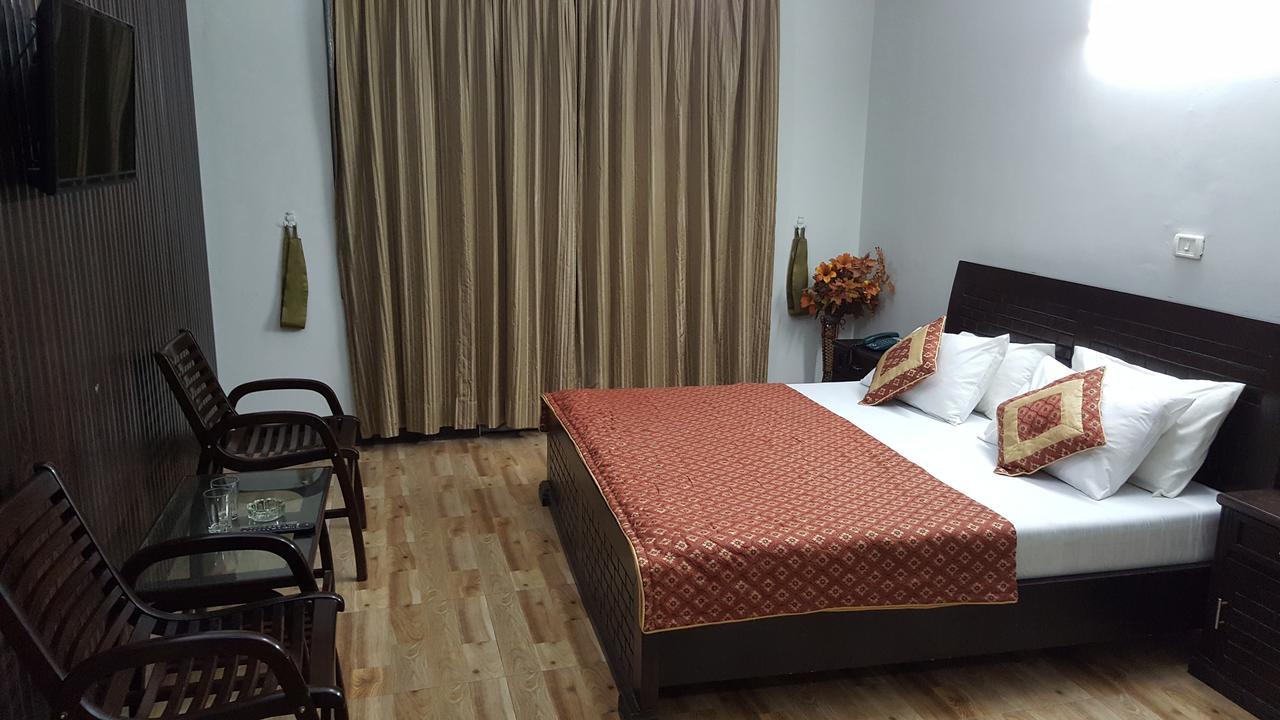 Pine Top Hotels Naran Zewnętrze zdjęcie