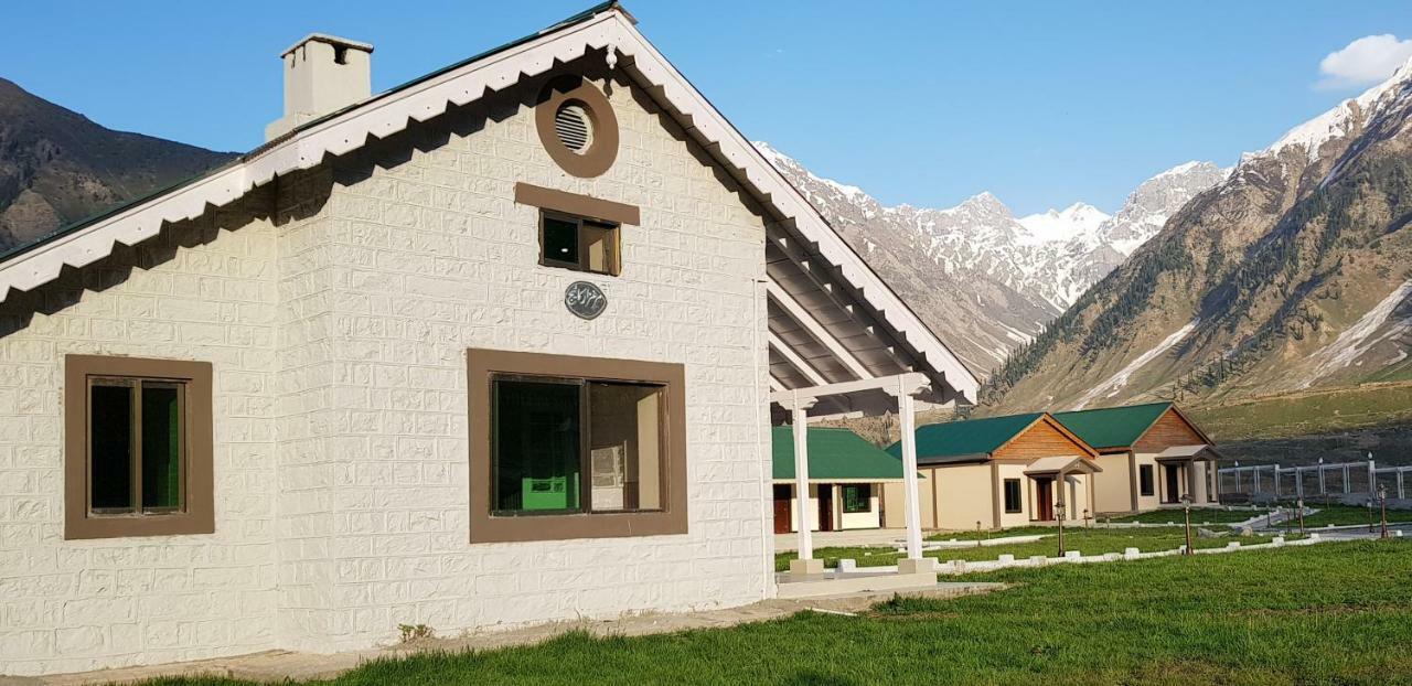Pine Top Hotels Naran Zewnętrze zdjęcie